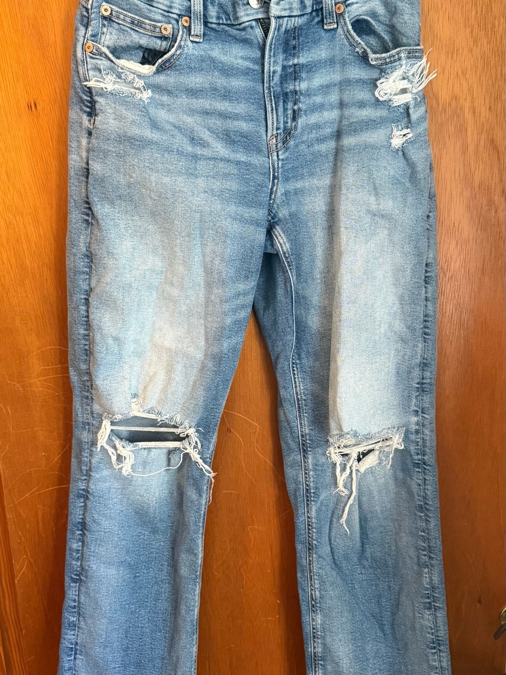Women’s Light Blue Distressed Straight-Leg Jeans American Eagle